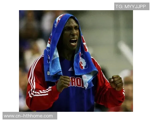 比卢普斯场下表现获高分评价小杨认为他值得8到9分